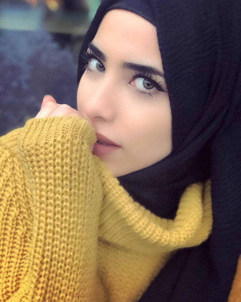 Sexy Syrian Instagram Hijab Lady #79722729