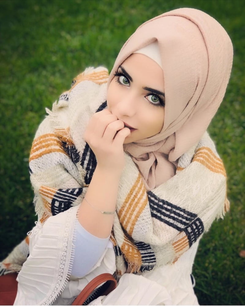 Sexy Syrian Instagram Hijab Lady #79722733