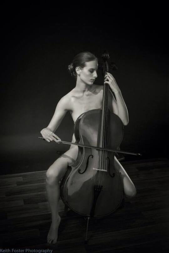 Músicos desnudos
 #102050209