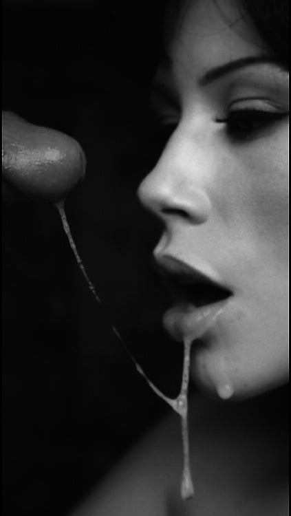 Mamada en blanco y negro
 #93844949