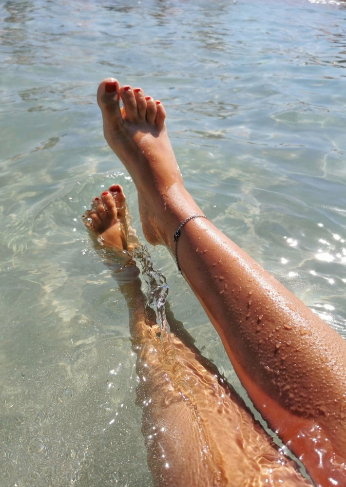 Donna Dora feet at the beach #92421845