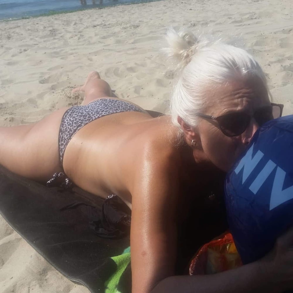 Schwiegermutter ihr Höschen
 #89470893