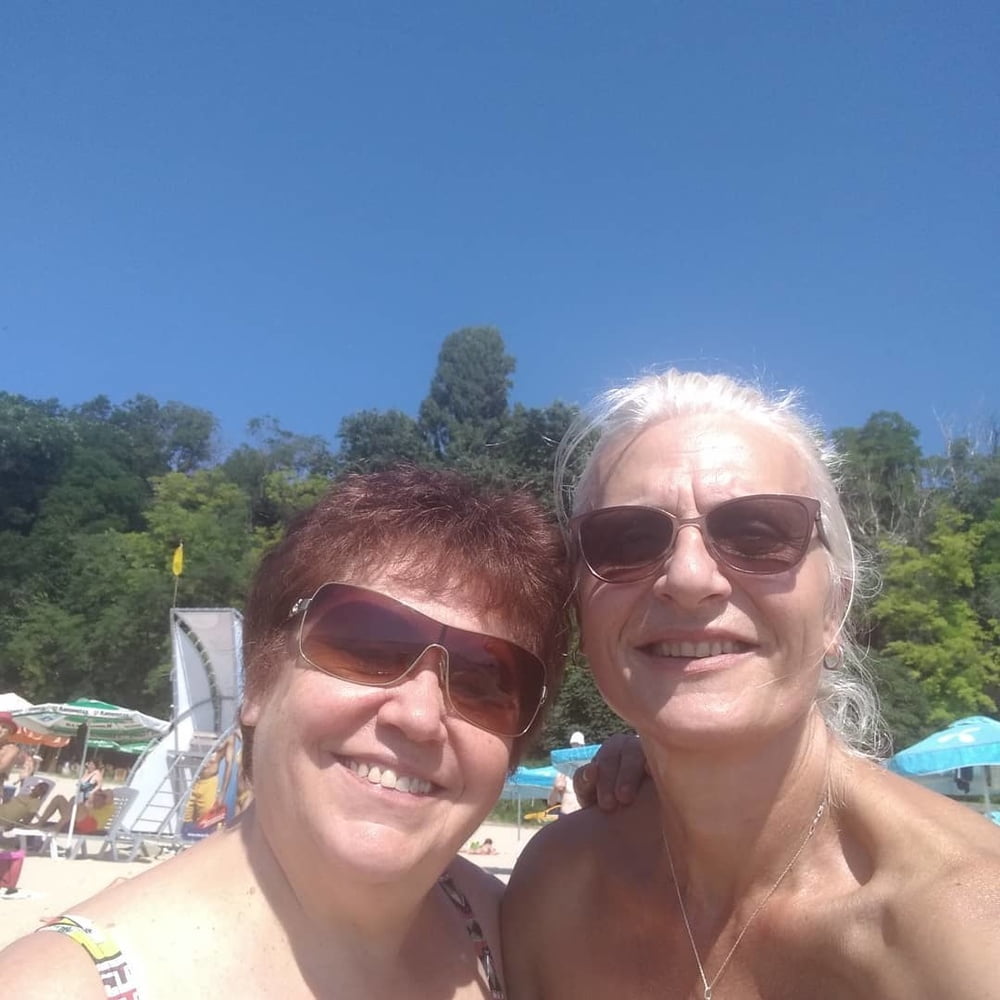 Schwiegermutter ihr Höschen
 #89470896