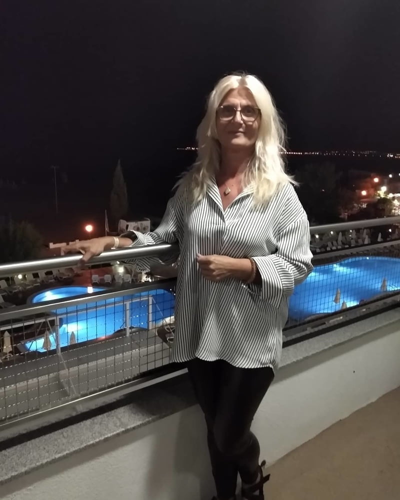 Schwiegermutter ihr Höschen
 #89470899