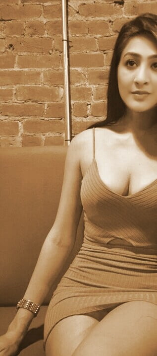 Faryal farooqi
 #93069226