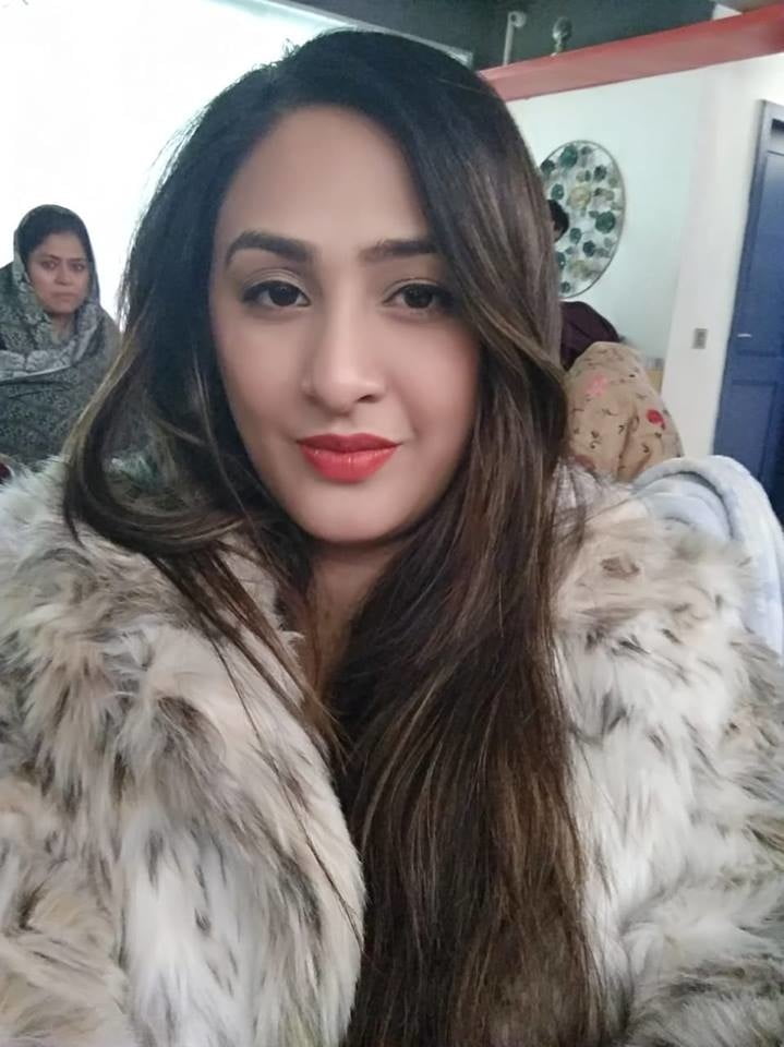 Faryal farooqi
 #93069232