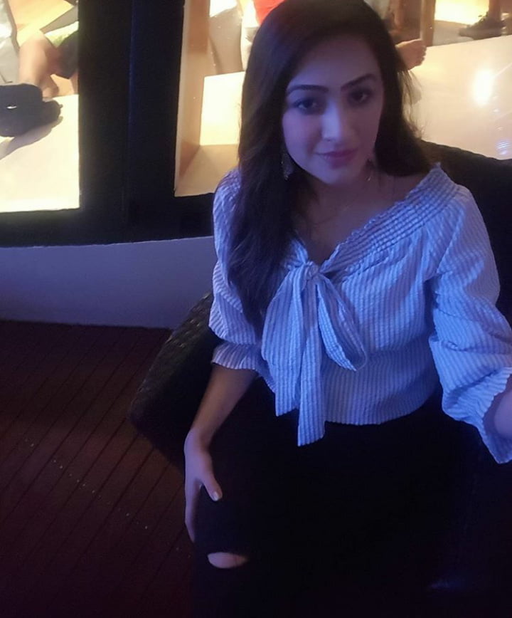 Faryal farooqi
 #93069244