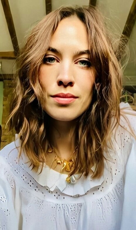 Alexa chung
 #89032699