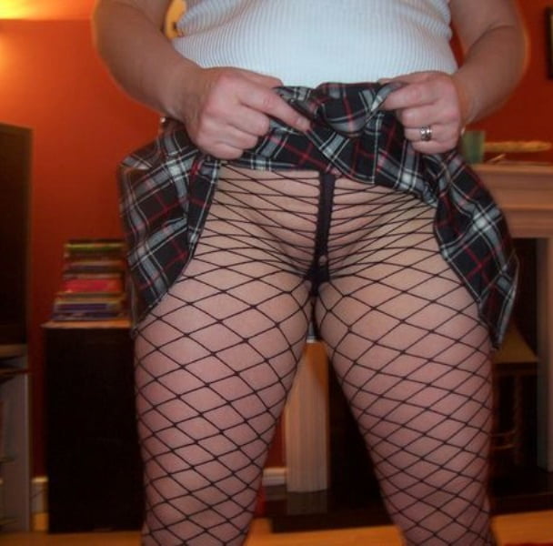 Snevla in fishnet #102887291