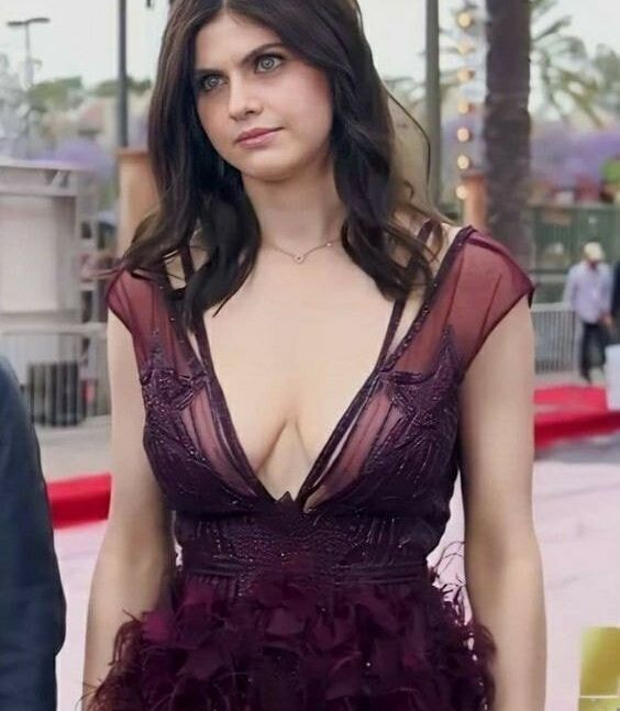 Alexandra Daddario nackt #107550916