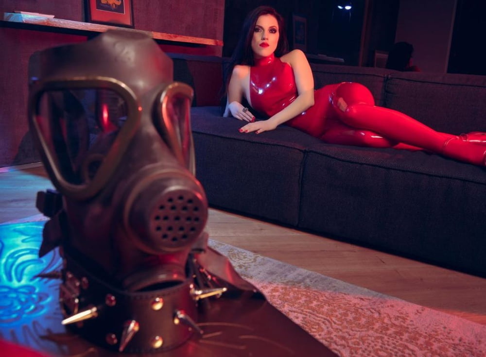 Natasha latex fersen
 #99685901