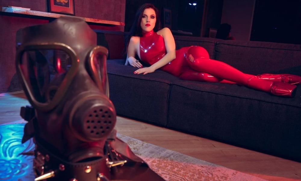 Natasha latex fersen
 #99685903