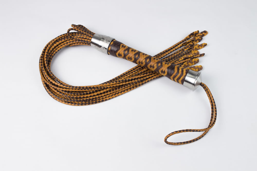 12-Tail braided leather flogger #95204231