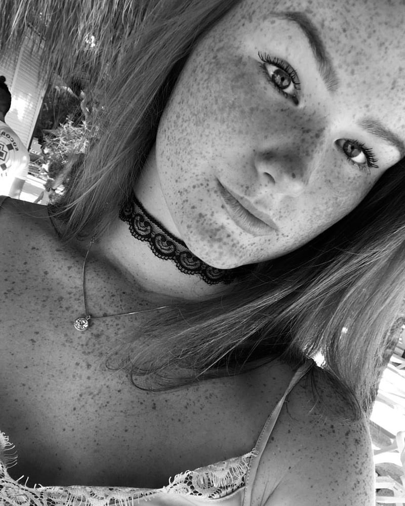 Freckled Beauty Victoria #99822547