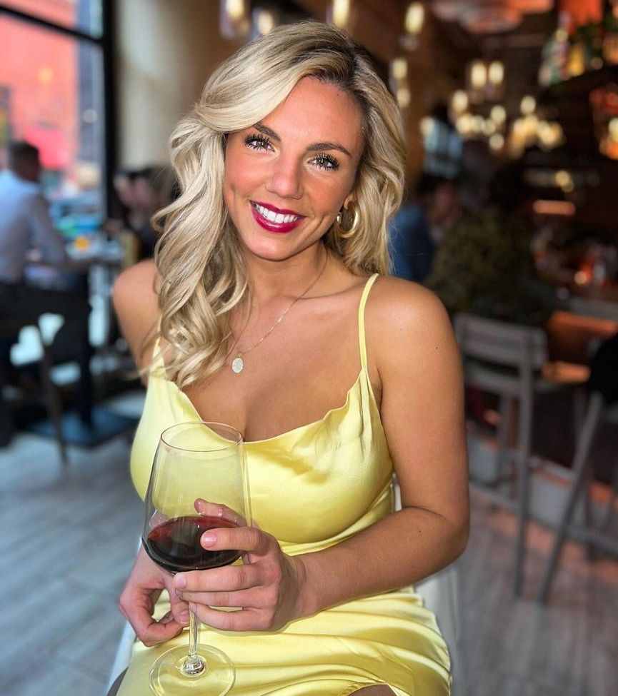 Annie Agar desnuda #108619787