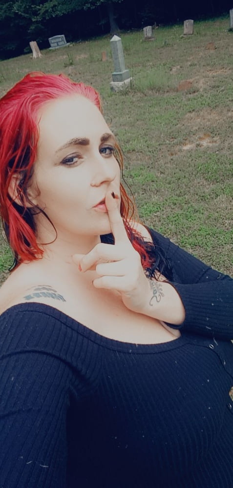 Spaß Tag auf dem Friedhof
 #106734921