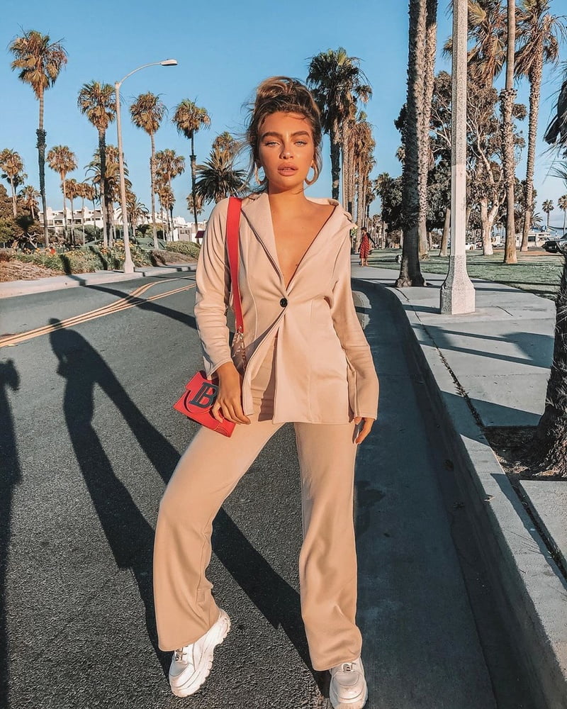 Insta babe 41
 #100340746