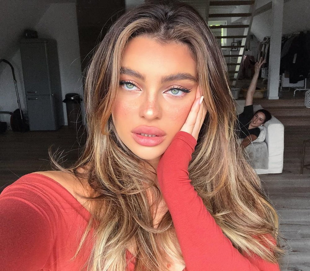 Insta babe 41
 #100340784