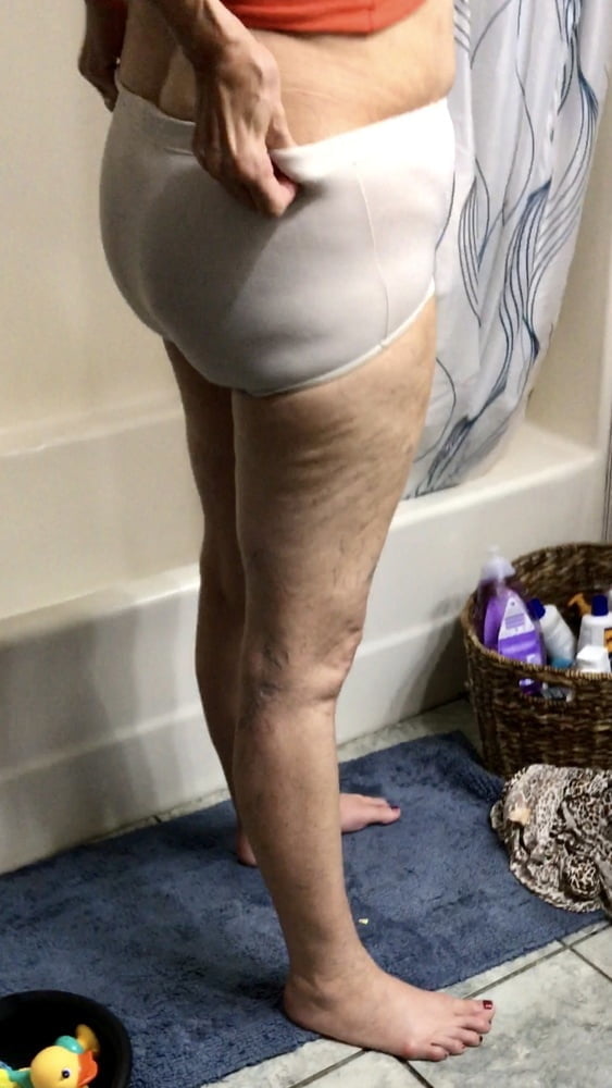 Grannies pantys
 #94099435