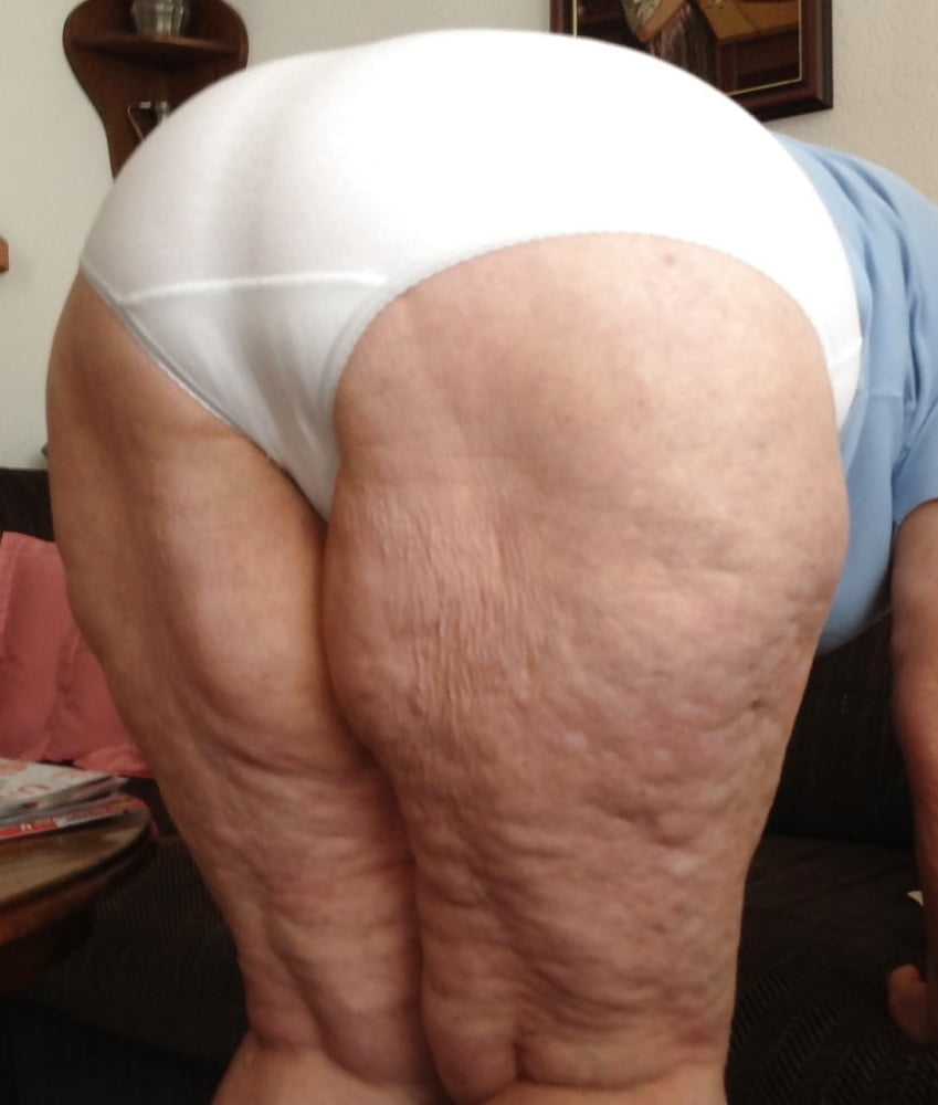 おばあちゃんのパンティ
 #94099736