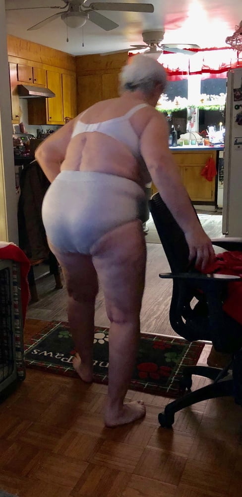 おばあちゃんのパンティ
 #94099787