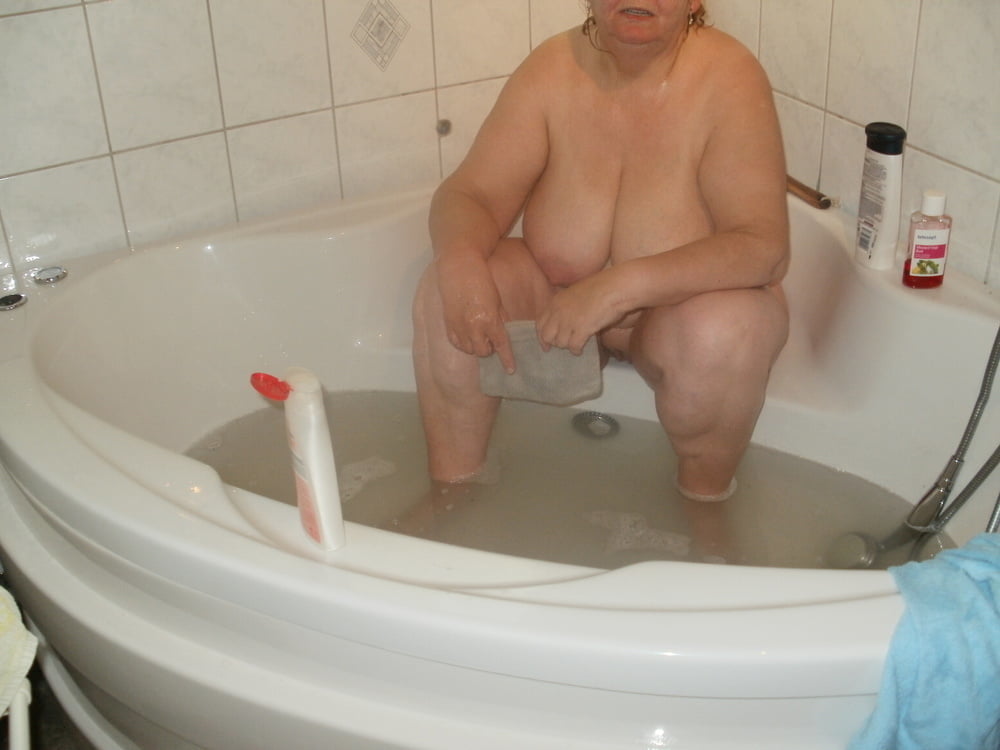 MEINE LIEBLINGSEUTERSAU BIGGI #80867530