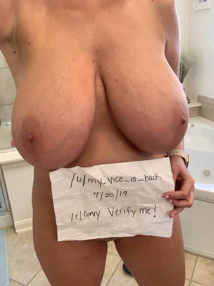 Massive Veiny Mature Tits MILF #99401829