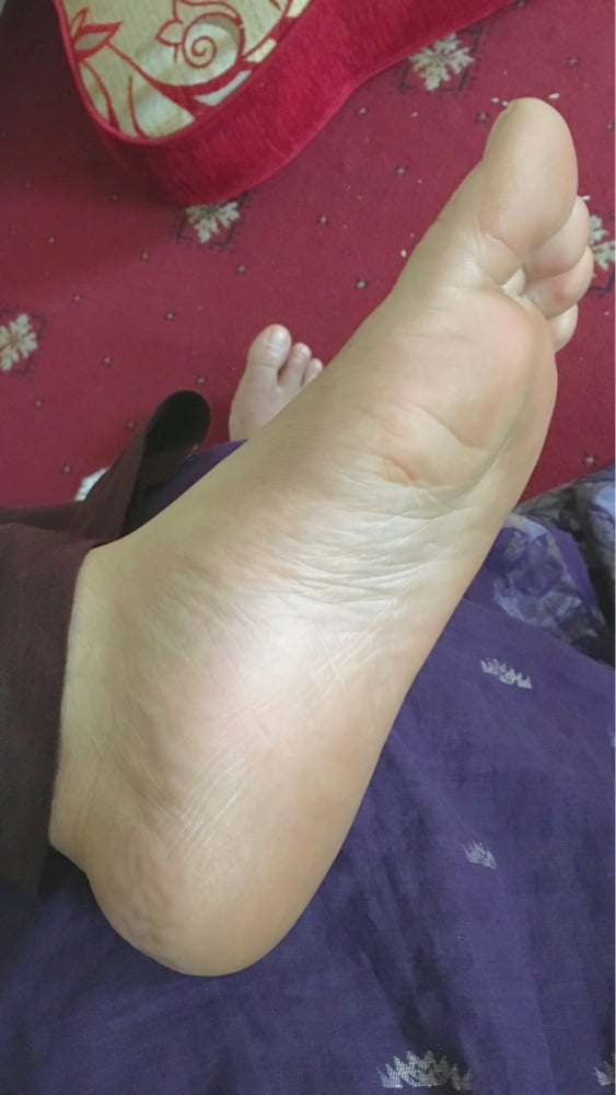Amateur Indian Feet #91650820