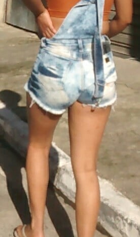 Novinha Gostosinha De Shortinhos Enfiado #80276024