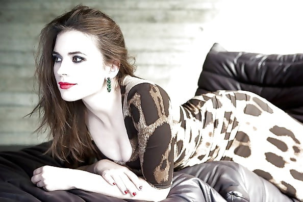 Hayley atwell schlaganfall material
 #88044645