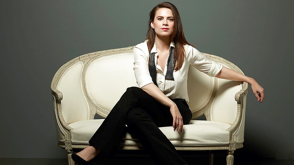 Hayley atwell material de golpe
 #88044753