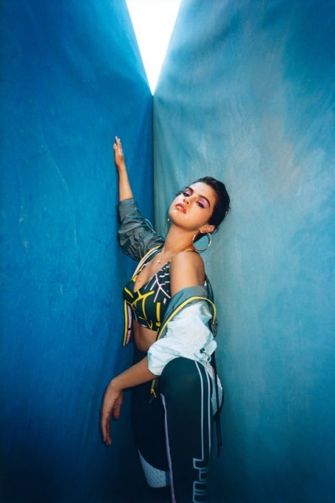 Selena gomez fotoshoots
 #98436803