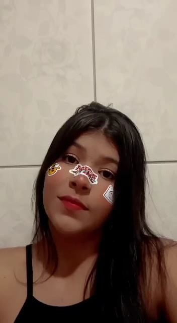 Julia santos caiu na net mandando nudes
 #80327823