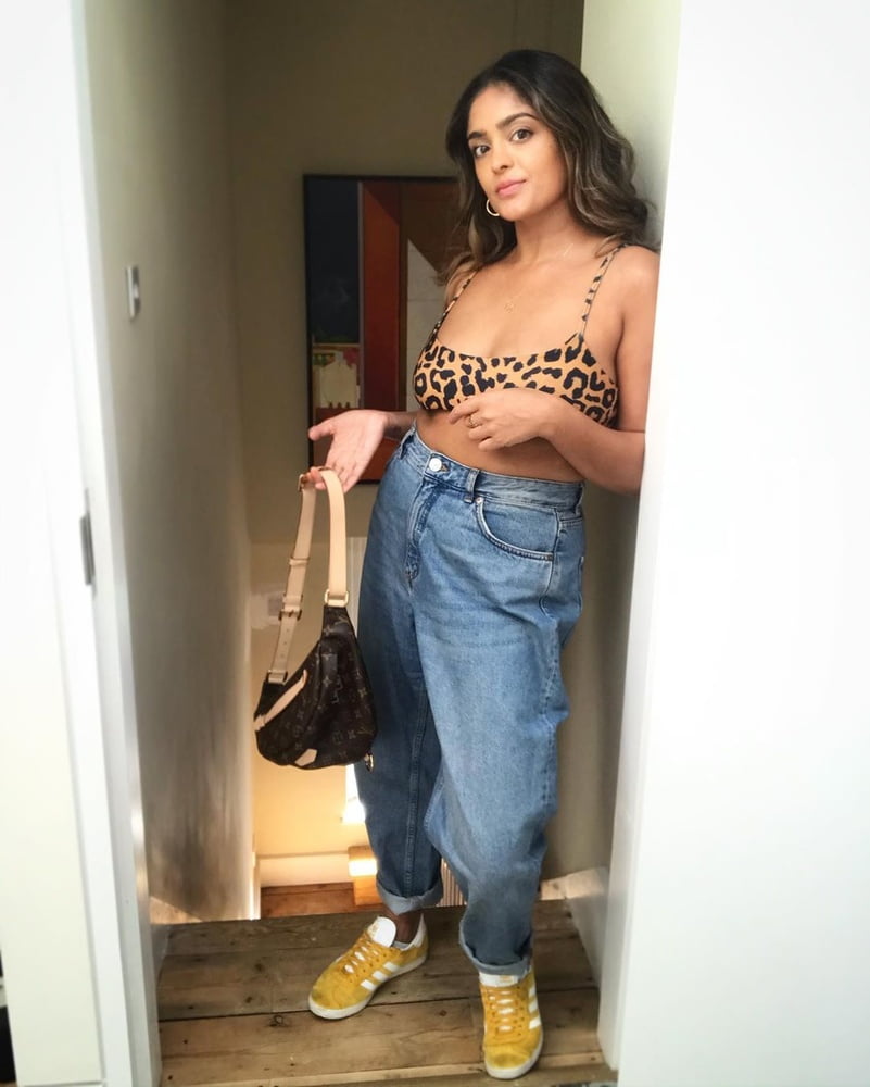 Mandeep Dhillon hot paki #88907561