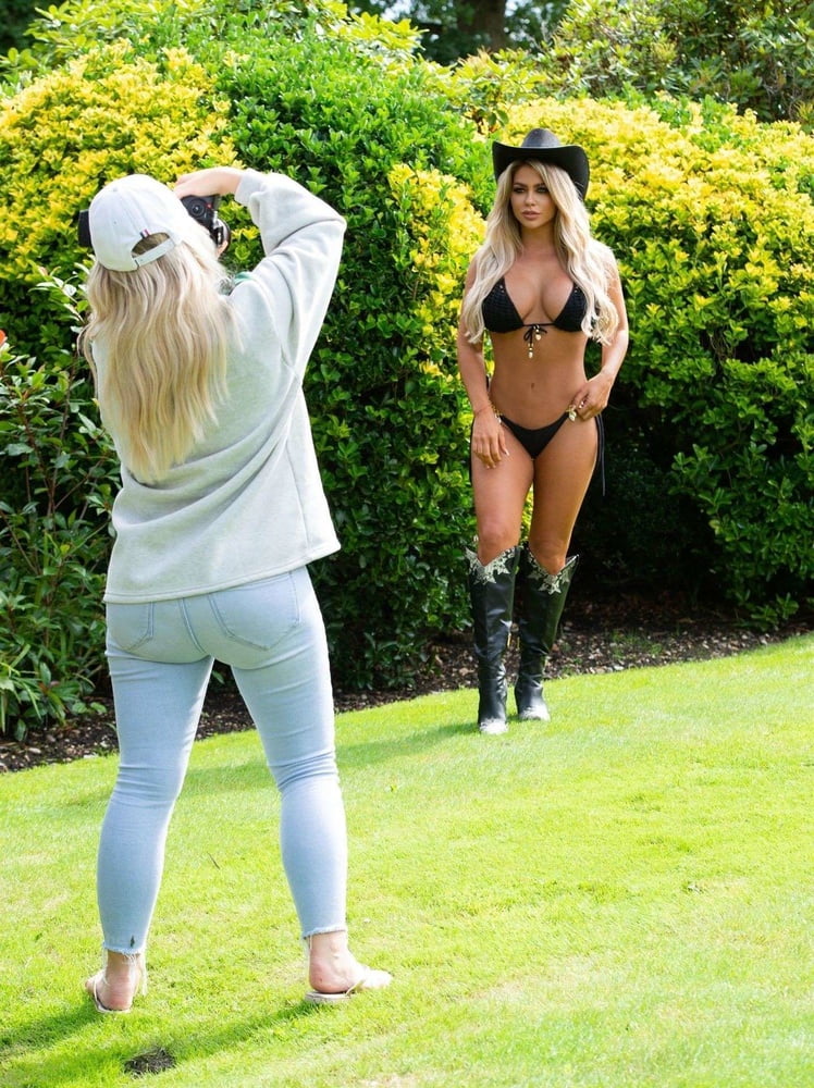 Bianca gascoigne
 #95331440