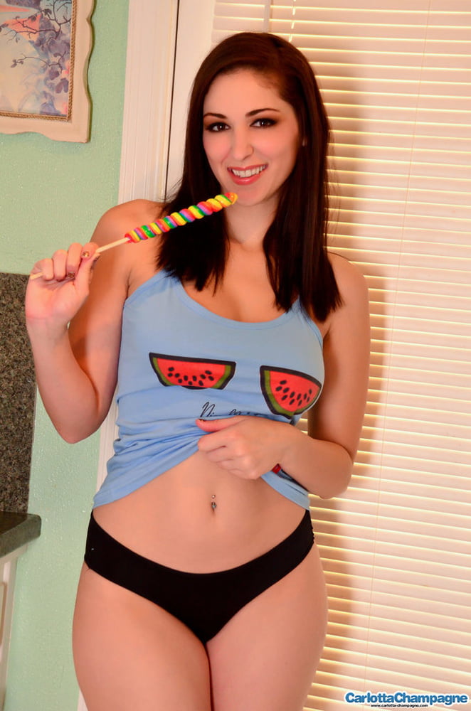 欲望の塊
 #91573507