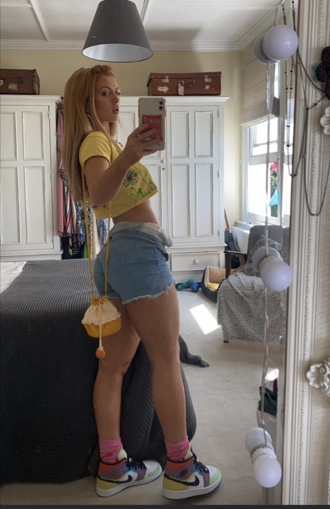 Maisie Smith Eastenders actress #100804661