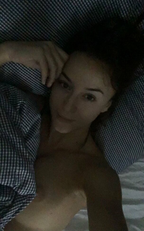 Rosie Jones desnuda #107846694