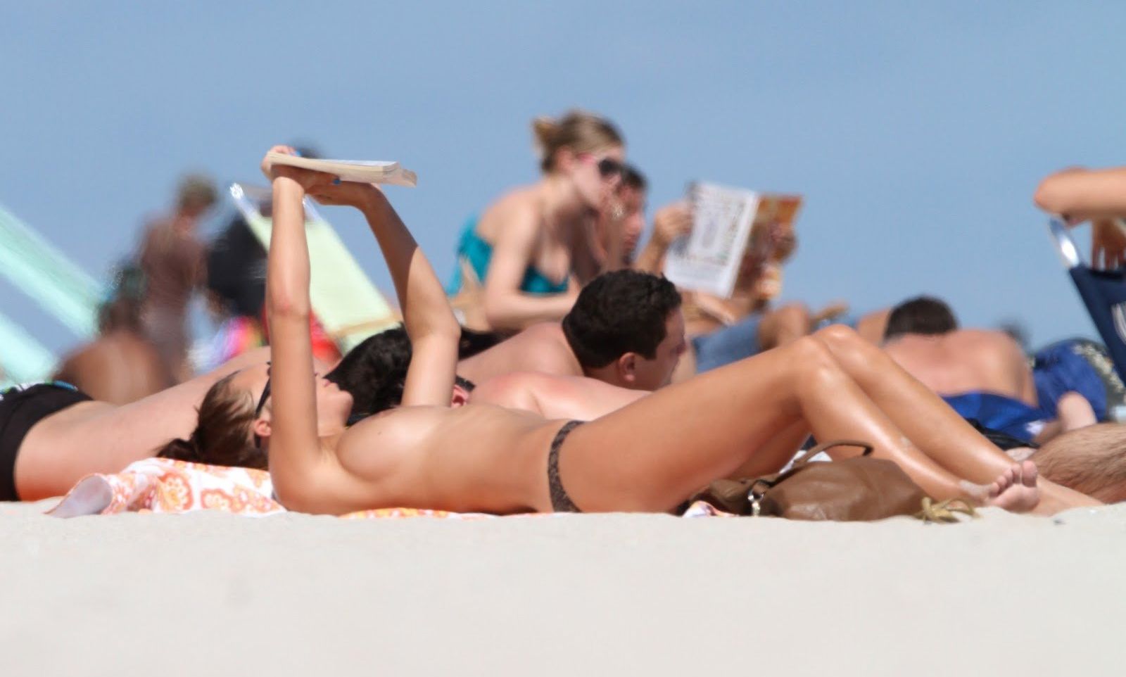 Rosie Jones desnuda #107848186