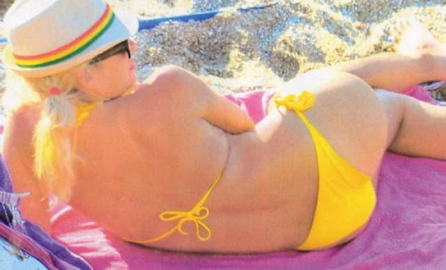Griechische Berühmtheit : menegaki
 #102773798