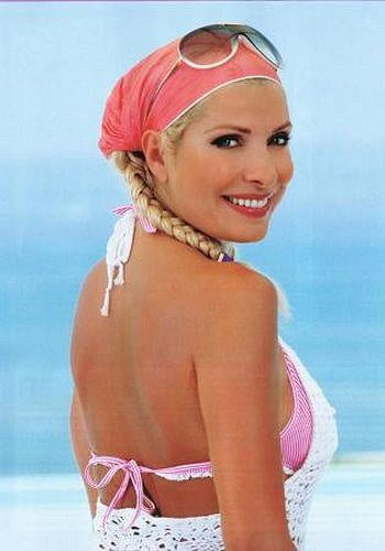 Griechische Berühmtheit : menegaki
 #102774152