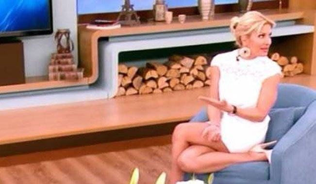 Griechische Berühmtheit : menegaki
 #102774361