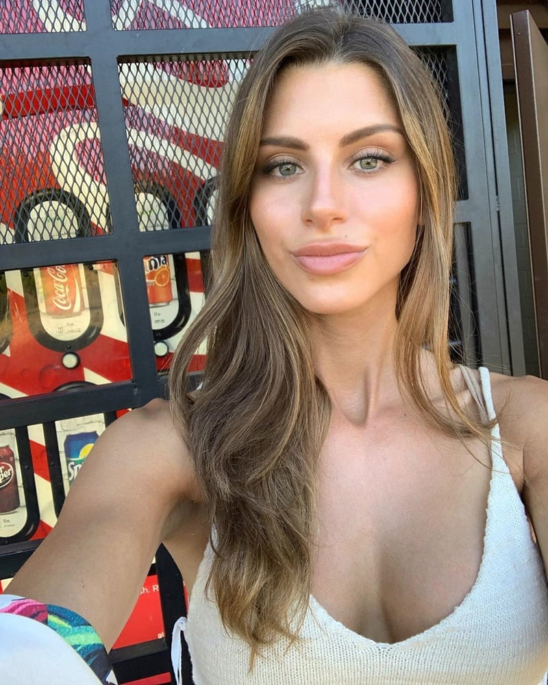 Brooke Swallow insta model #103076082