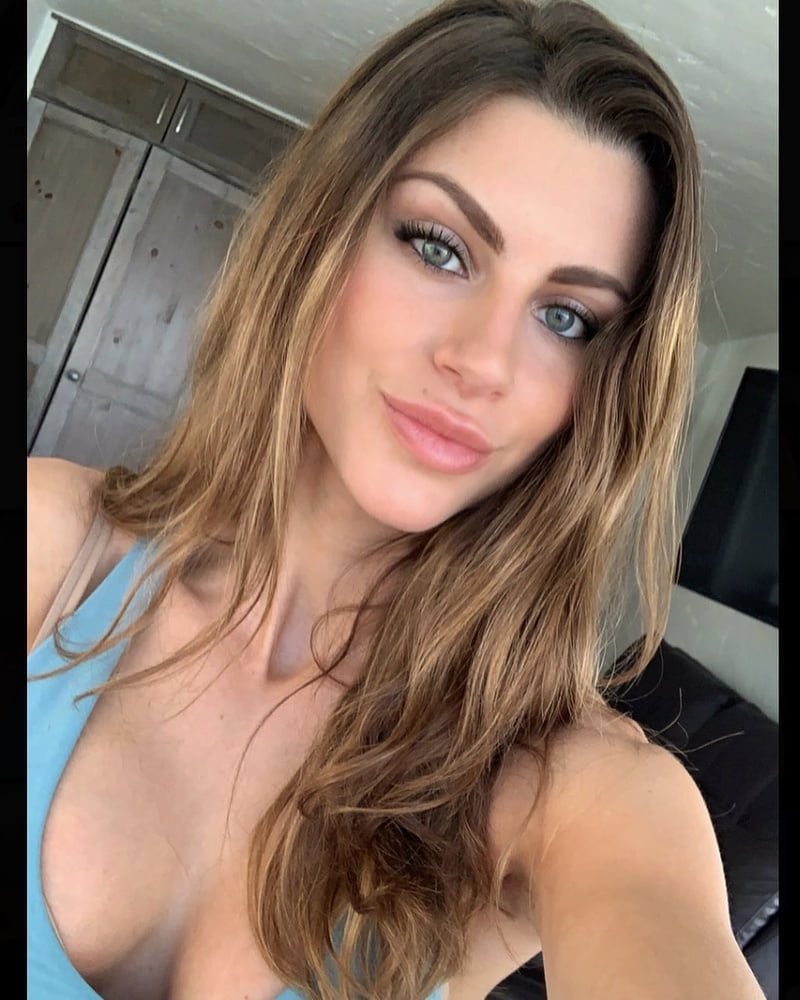 Brooke Swallow insta model #103076096