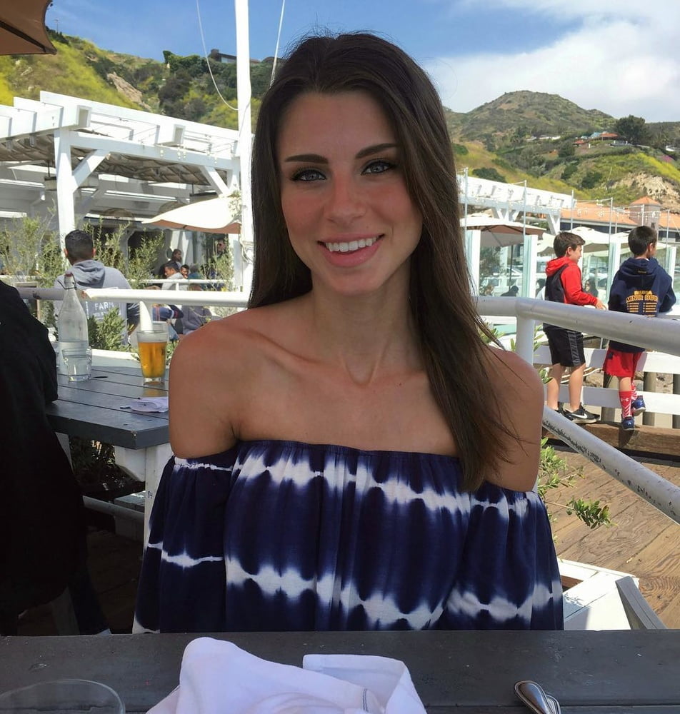 Brooke Swallow insta model #103076176