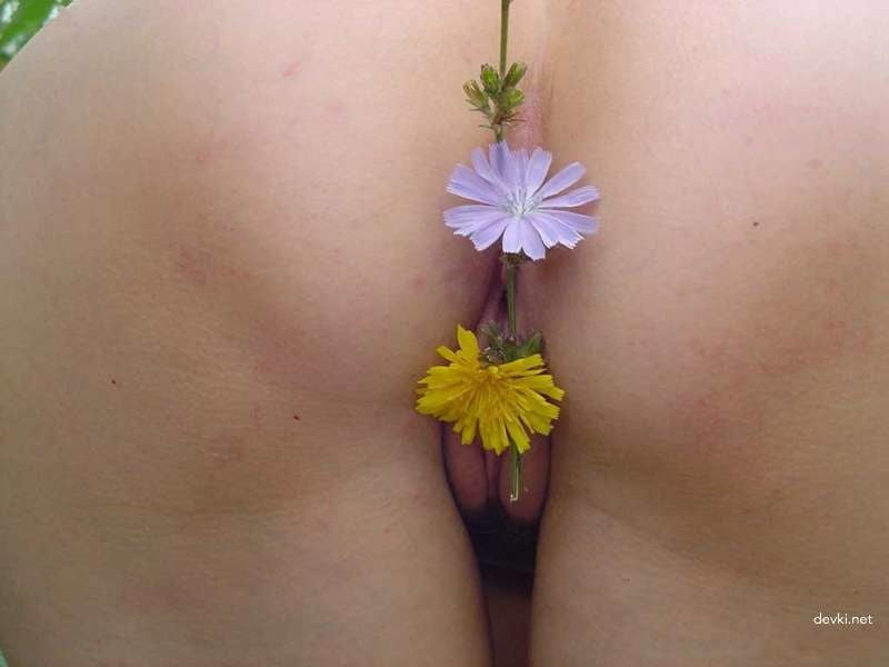 舟遊びする女
 #104976862