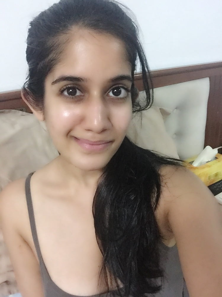 Unknown Desi Girl 011 (leaked semi-nudes) #102413303