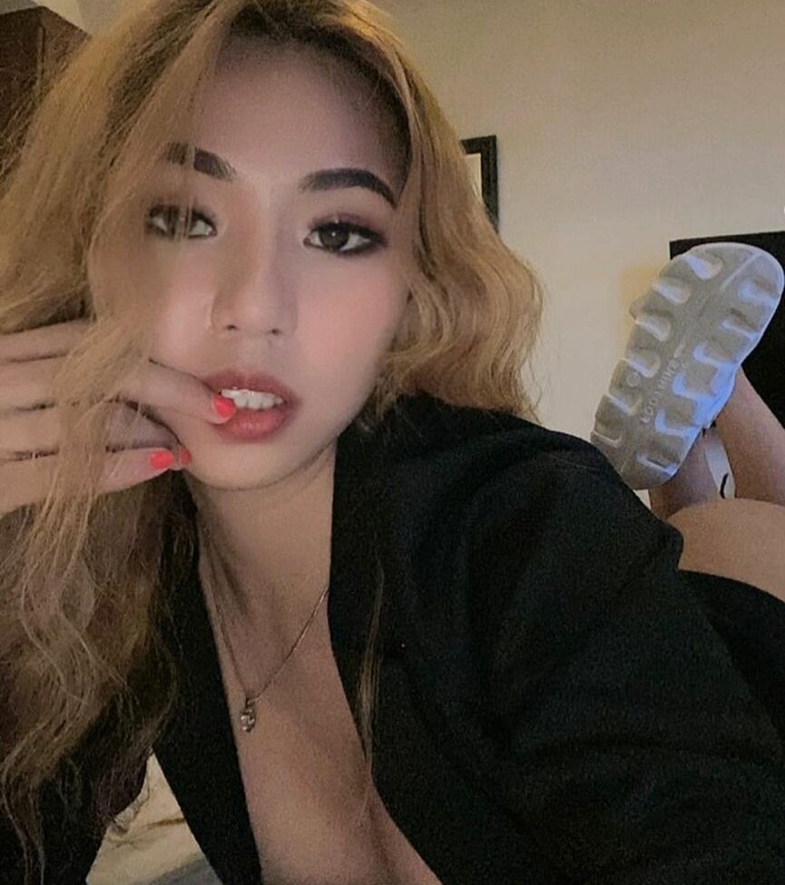 Laurieb_69 nude #109083997