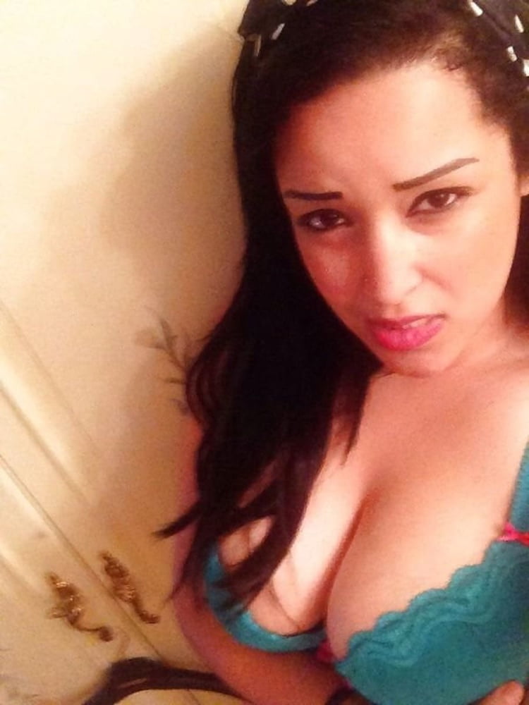 Huge Tits Arabic Wife - Nude Selfies Leaked #106516164