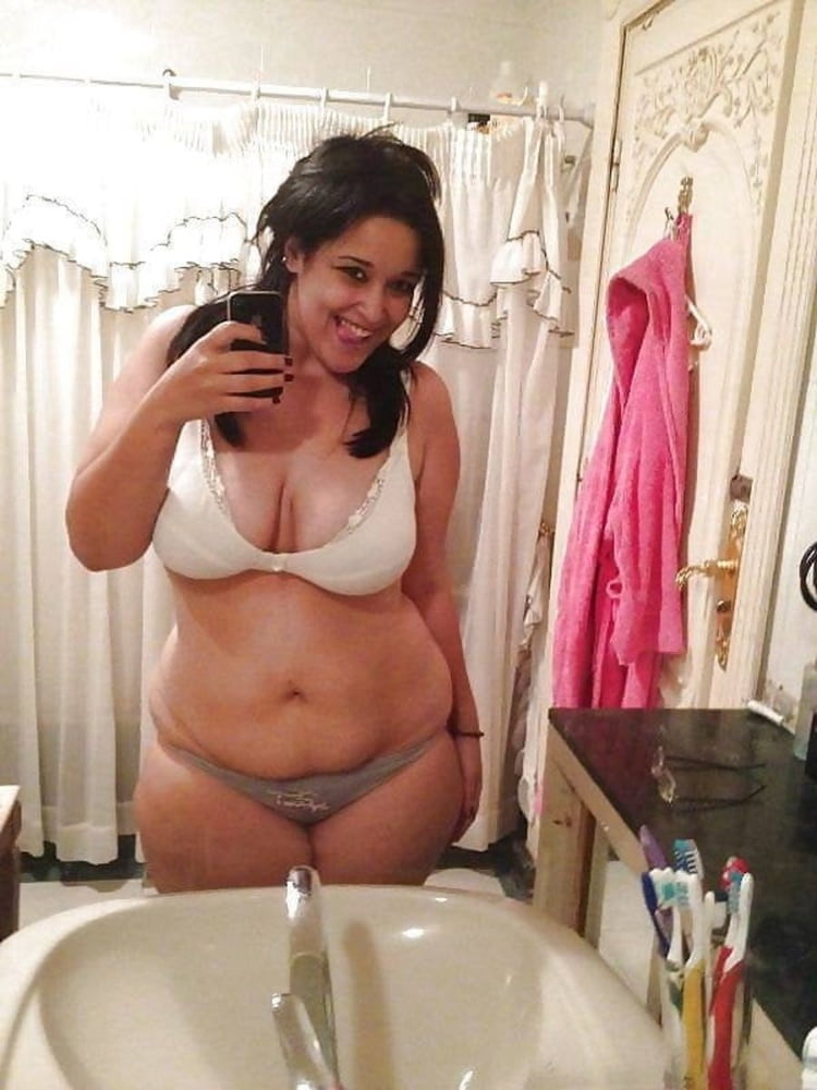 Huge Tits Arabic Wife - Nude Selfies Leaked #106516169